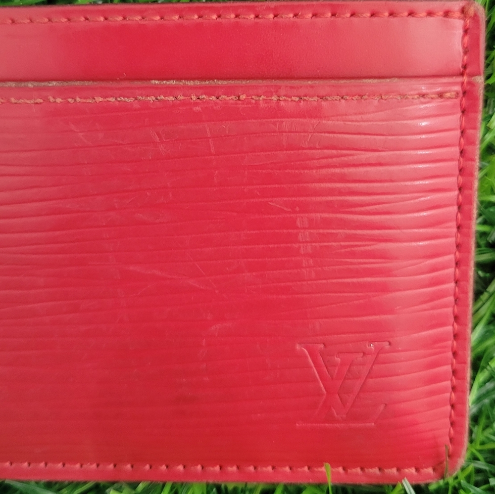 Louis Vuitton Epi Card Holder - Picture 6 of 16